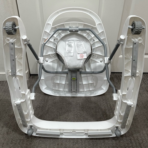 Ingenuity Foldable Baby Walker In Great Shape!! - Picture 5 of 6